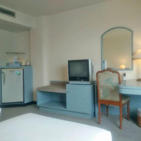 Sinthavee Hotel Phuket Esterno foto
