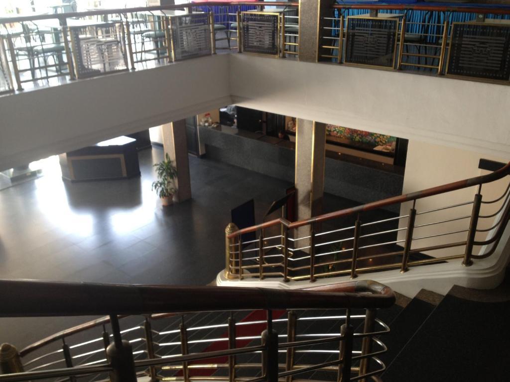 Sinthavee Hotel Phuket Esterno foto